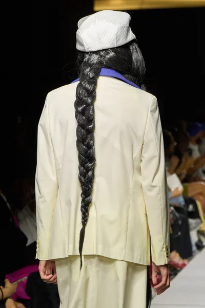Look 66